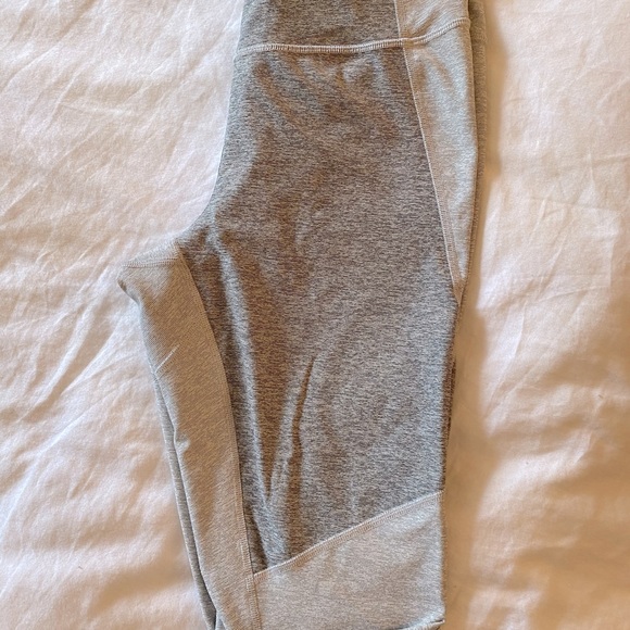 Outdoor Voices Warmup Legging - Picture 4 of 4